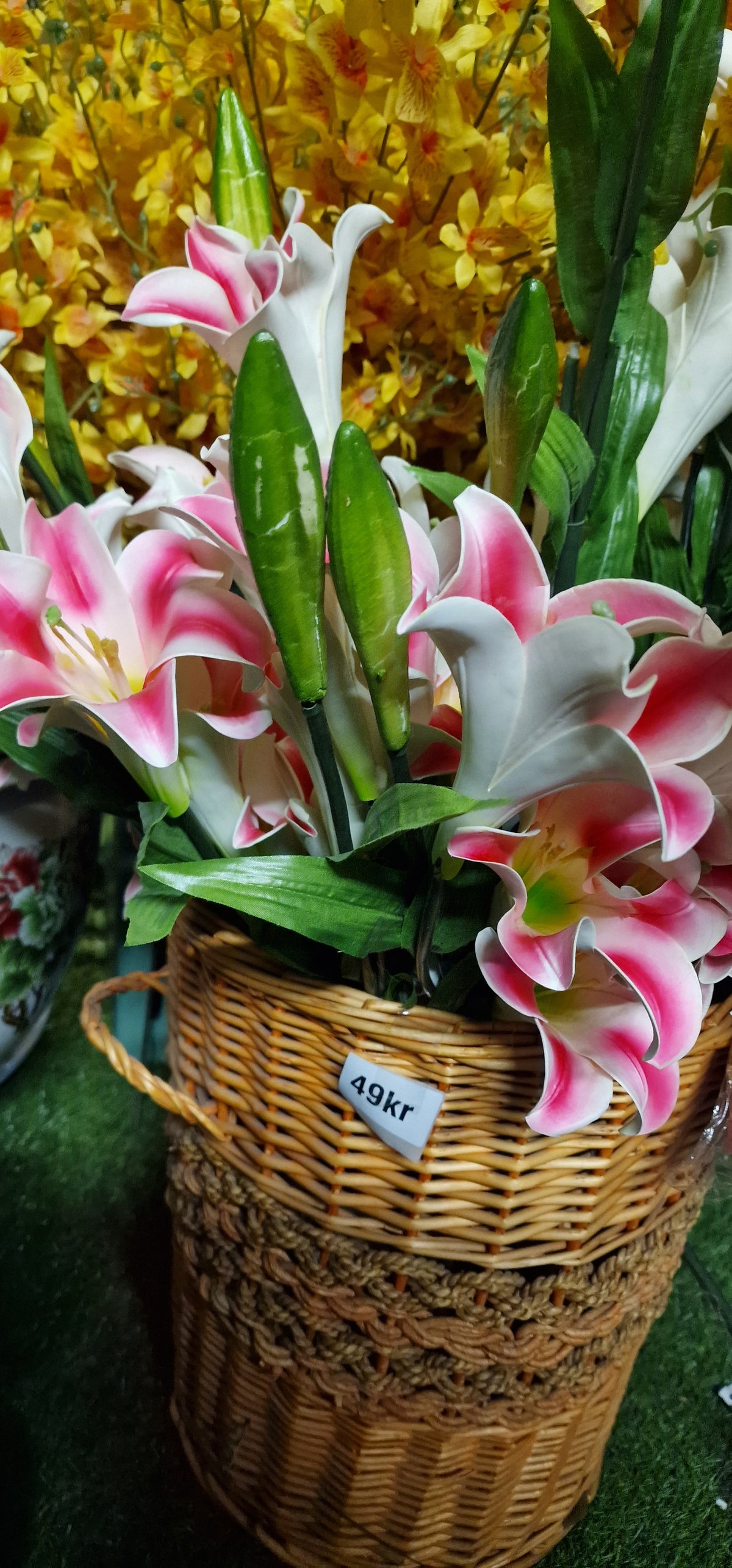 plastblomma lilja